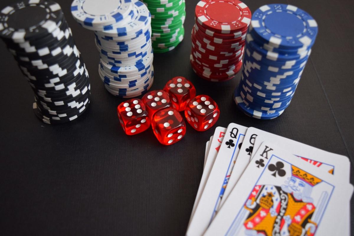 Top 5 game đánh bài đổi thưởng uy tín giúp bạn kiếm tiền cực dễ hiện nay